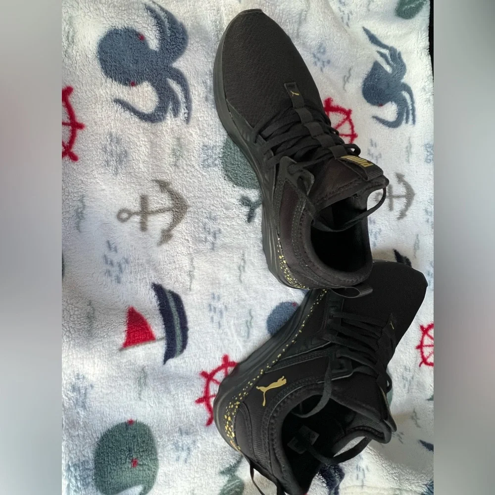 Puma size 9 - Picture 3 of 3